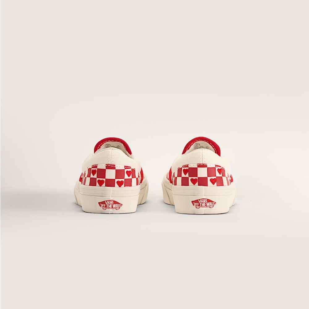 Vans Little Kids Classic Slip-On Checkerboard Shoe heart valentines VN000D0JJV6 - Picture 4 of 5